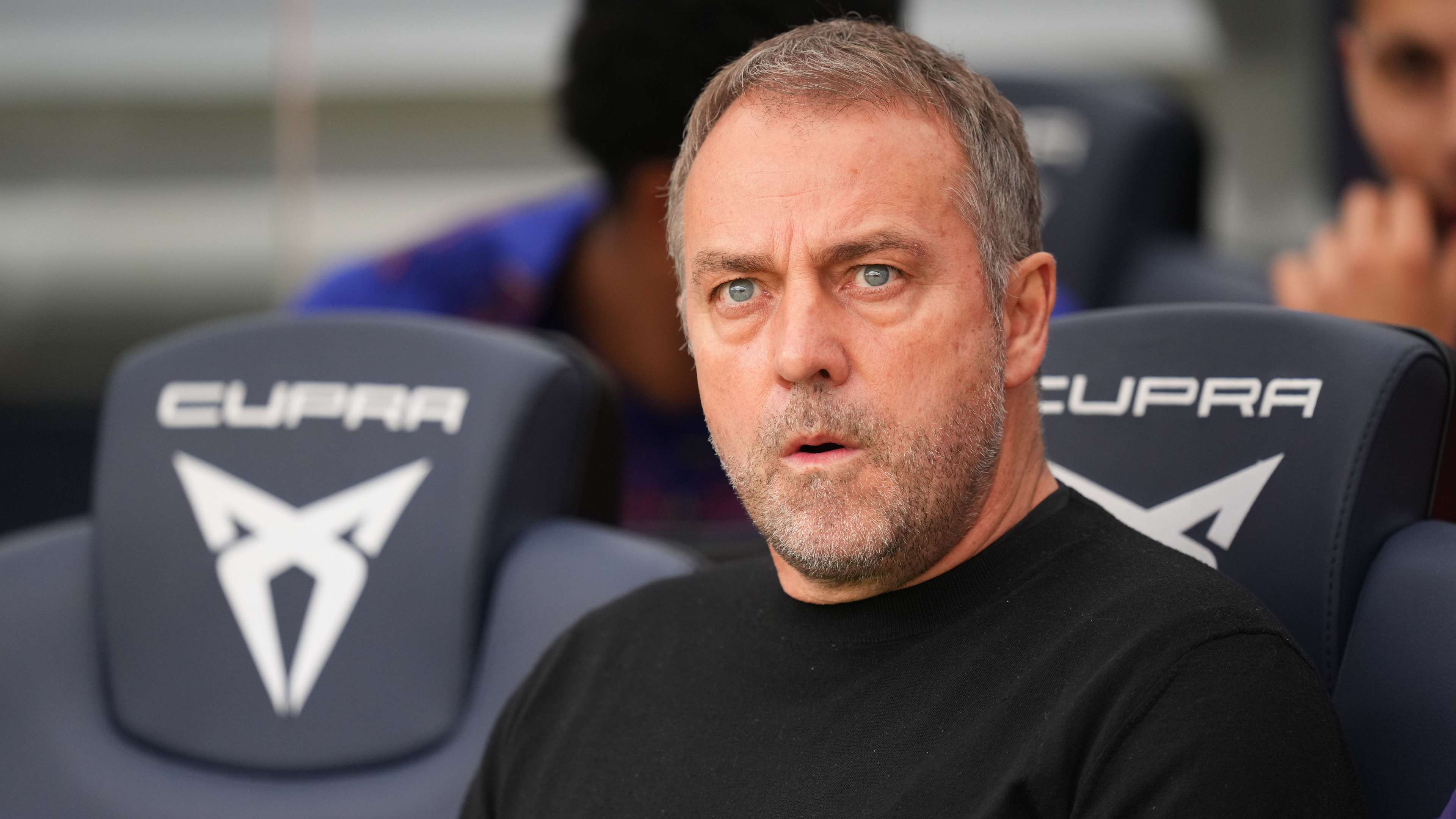 "Mundo Deportivo": "Barselona" Flikin müqaviləsini uzatmaq istəyir