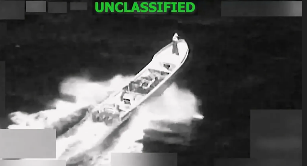 ABŞ hərbi qüvvələri Karib dənizində narkotik gəmisini vurub, üç nəfər ölüb