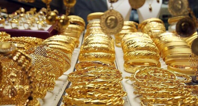 Maştağada evdən 8000 manatlıq qızıl oğurlanıb