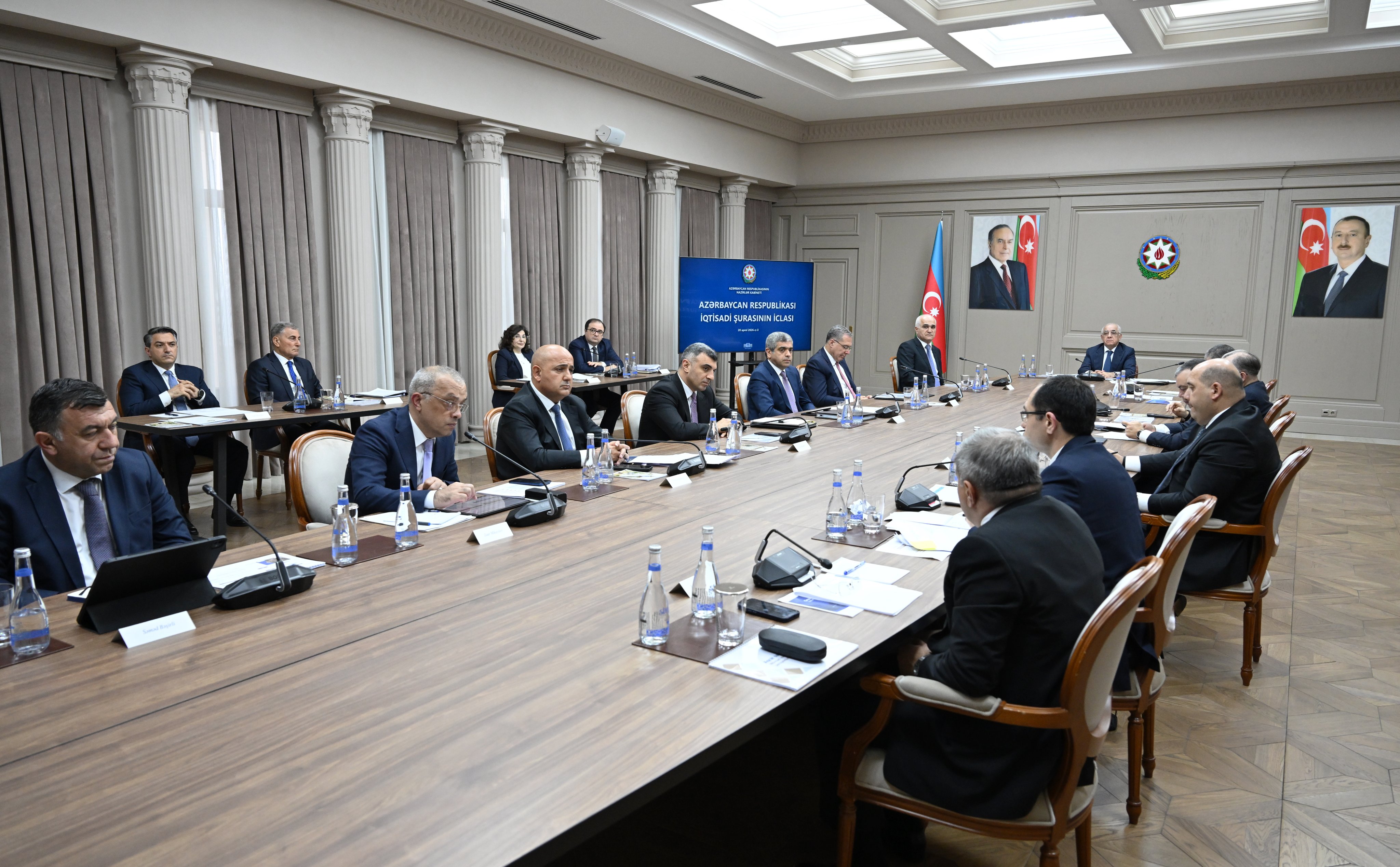 İqtisadi Şuranın Aqrar sahənin inkişafına həsr olunmuş iclası keçirilib