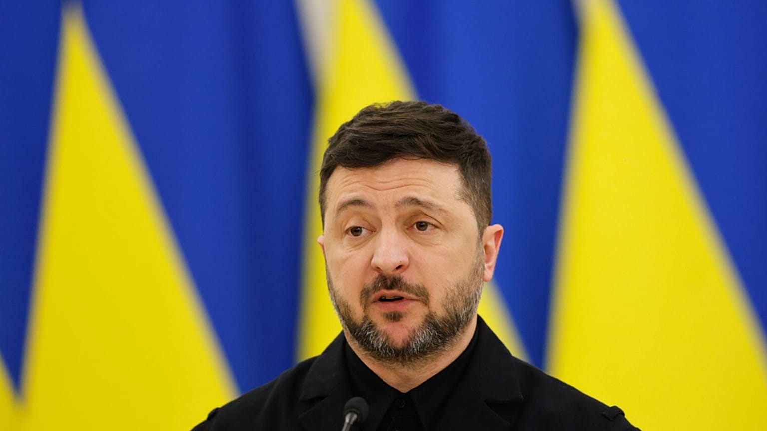 Zelenski: ABŞ Ukraynaya uzunmüddətli təhlükəsizlik qarantı verə bilməz