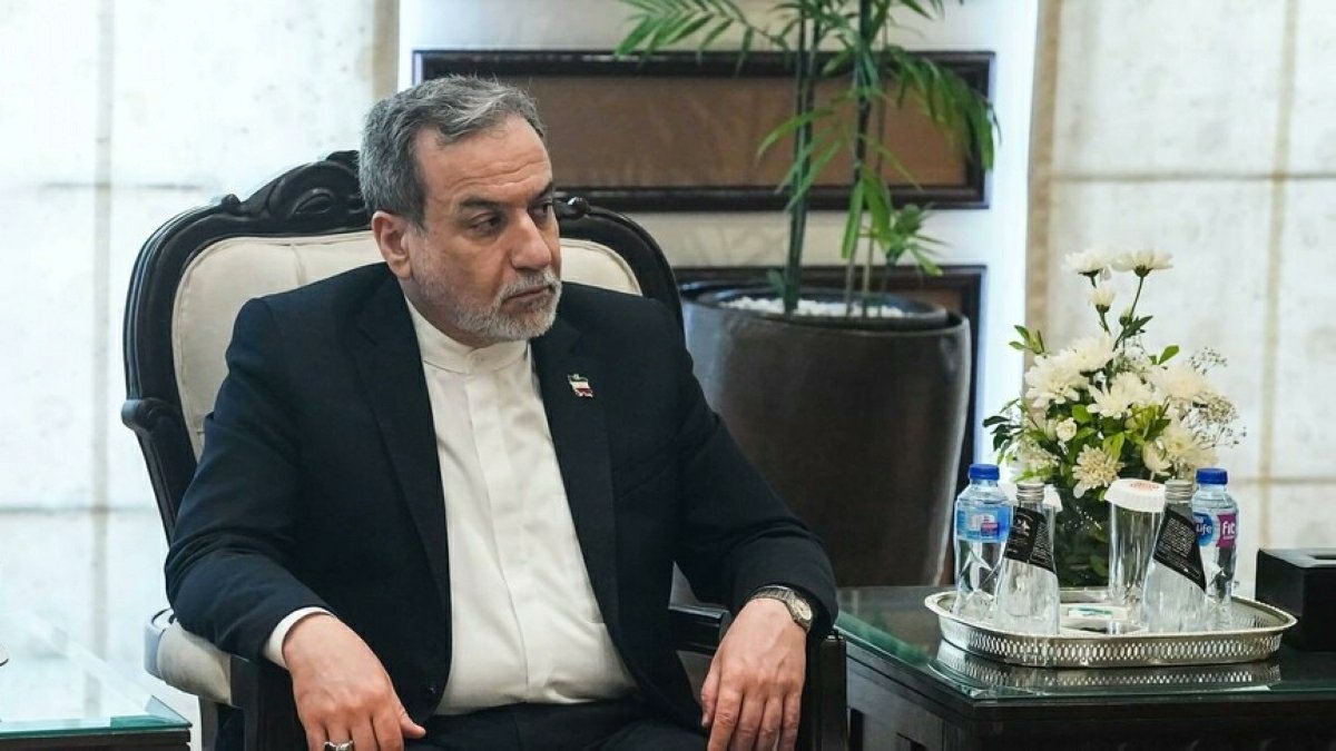 İran XİN başçısı: Qonşularla münasibətlər xarici siyasətin əsas prioritetidir