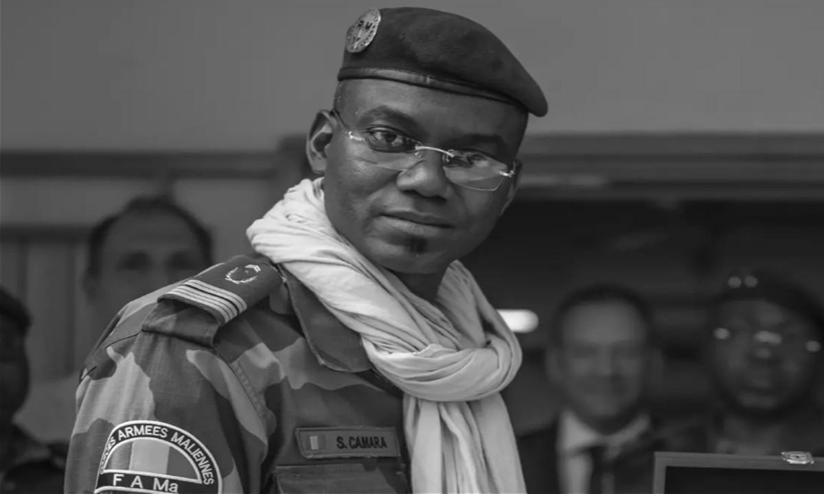 Malinin müdafiə naziri silahlı hücumda həlak olub