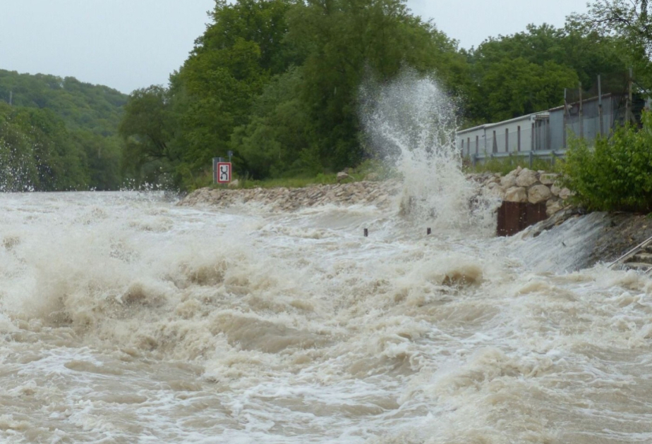5 rayonda çayların üzərində mühafizə bəndləri tikiləcək