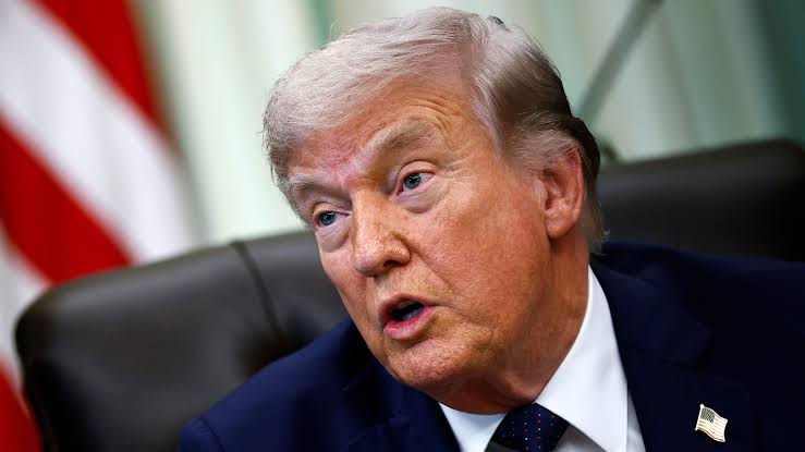 Tramp Almaniya kanslerini tənqid edib