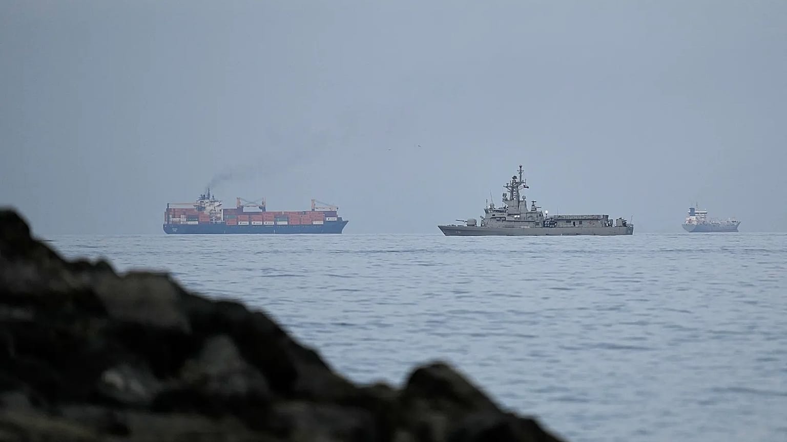 ABŞ Hörmüz boğazında yeni koalisiya yaratmaq istəyir