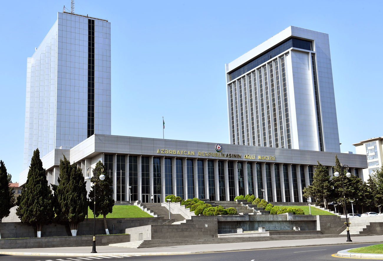Azərbaycanda operativ nəqliyyat vasitələrinin əhatə dairəsi genişləndirilir