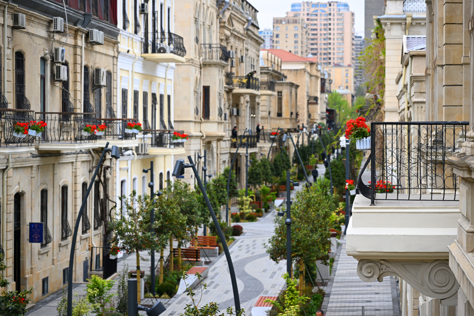 Qış Parkını "Tarqovı" ilə birləşdirən küçədən görüntülər - FOTOLENT