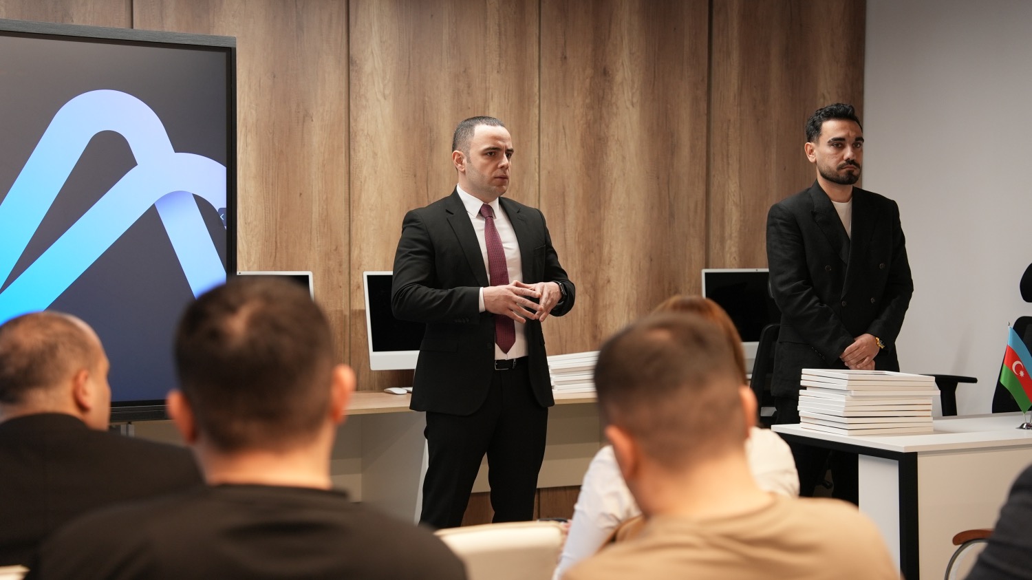 Dövlət qurumlarının əməkdaşları üçün süni intellekt üzrə təlim proqramı yekunlaşıb