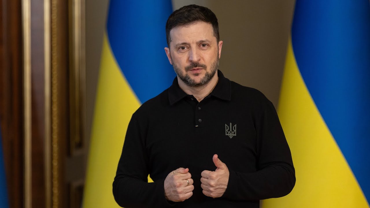 Zelenski İrəvana səfər edib
