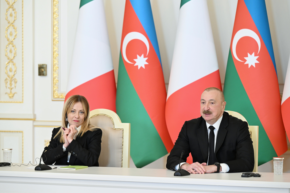 Ciorcia Meloninin Azərbaycana səfəri başa çatıb