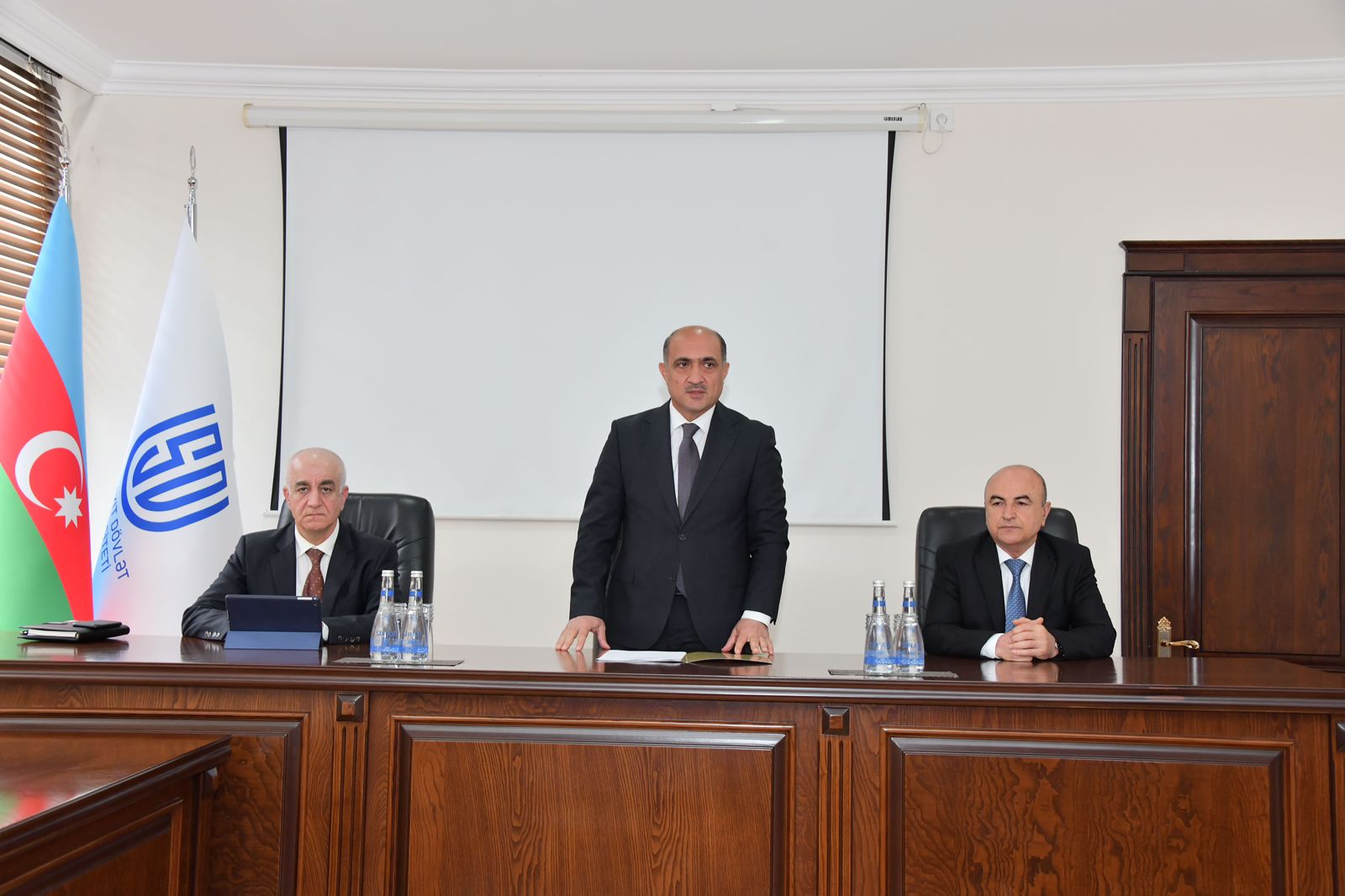 Sumqayıt Dövlət Universitetinin yeni rektoru kollektivə təqdim olunub