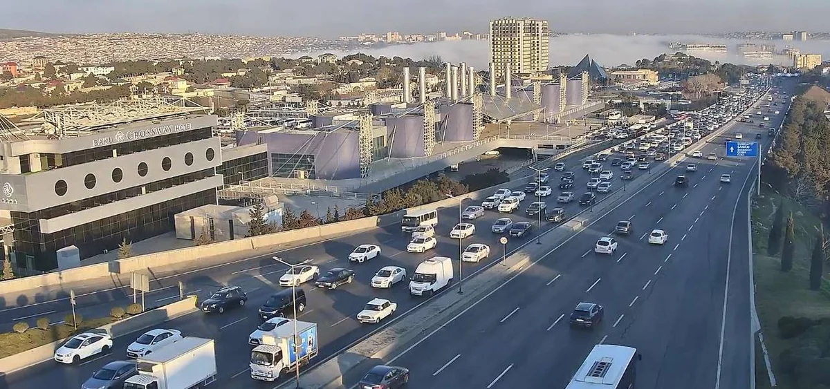 Hazırda Bakıda sıxlıq müşahidə olunan yollar açıqlanıb