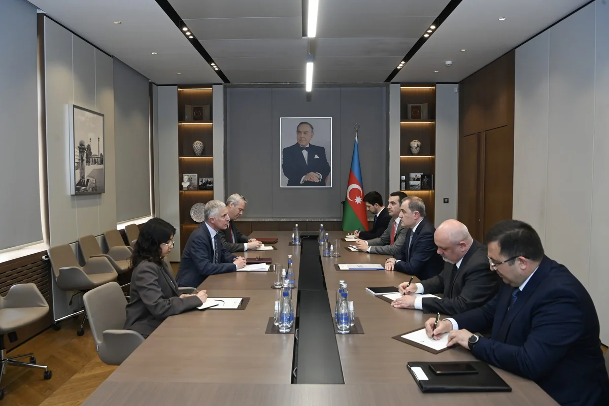 Ceyhun Bayramov Birləşmiş Krallığın Azərbaycandakı səfiri ilə görüşüb