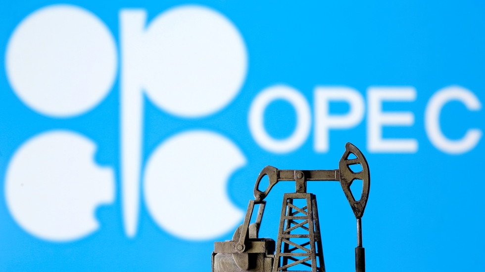 OPEC+ ölkələri aprel ayında neft hasilatını gündəlik 820 min barel azaldıb