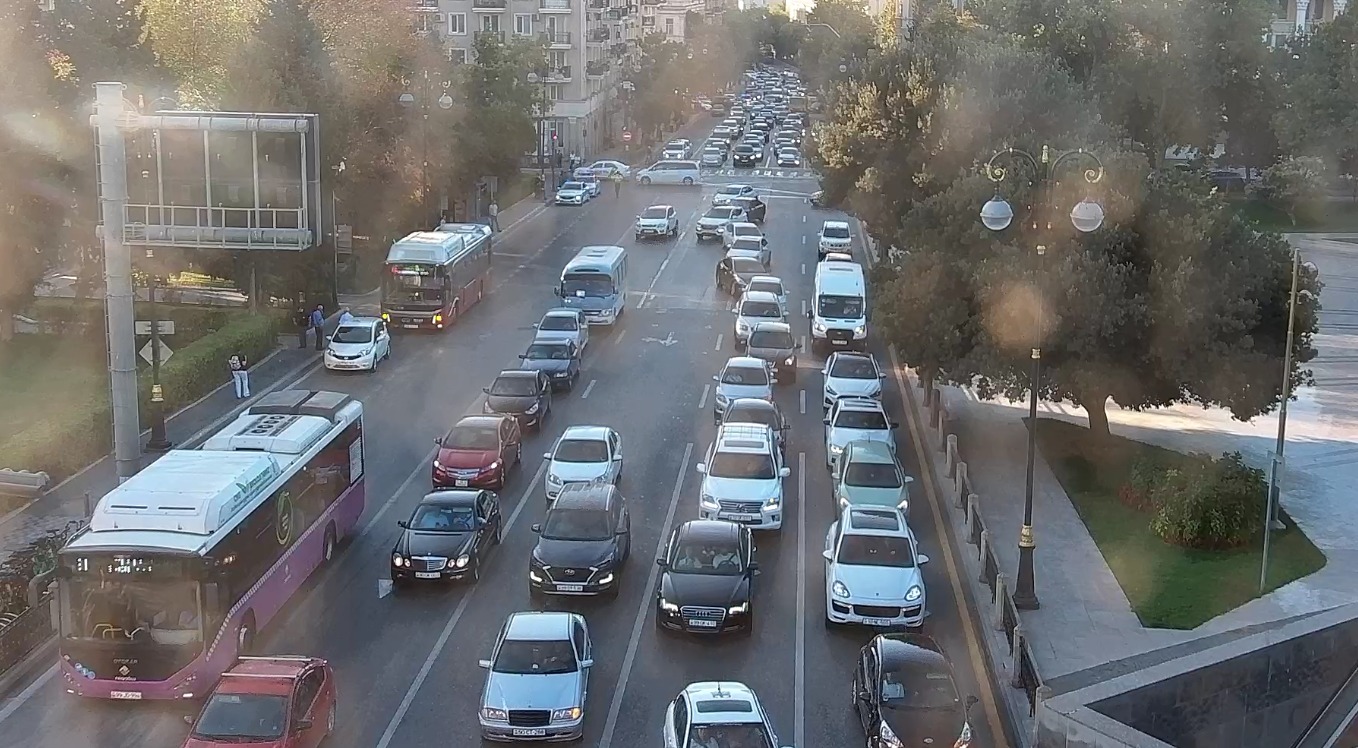 2030-cu ildə Bakıda tıxac problemi qalacaqmı? 
