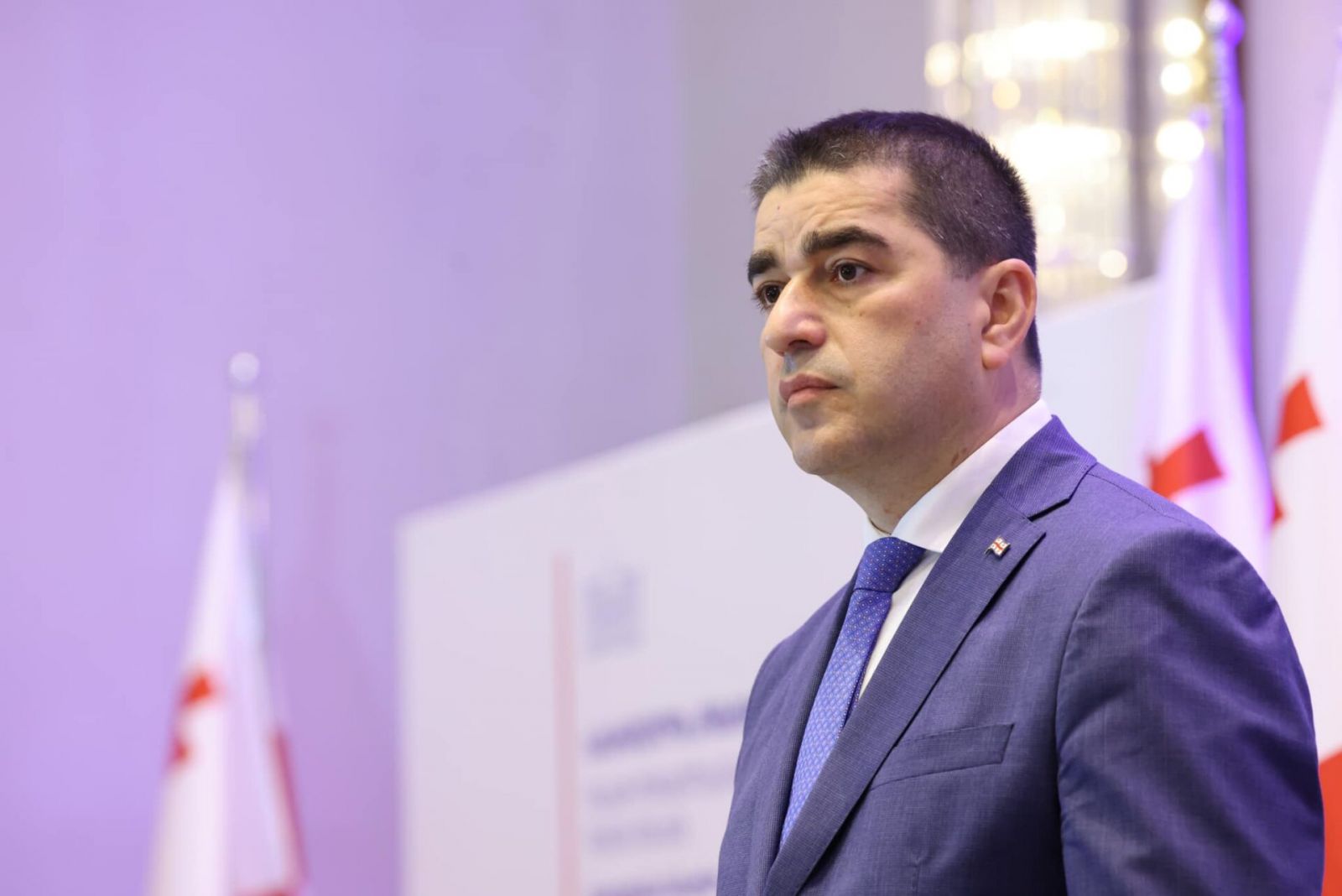 Gürcüstan parlamentinin sədri Çinə səfərə yola düşüb