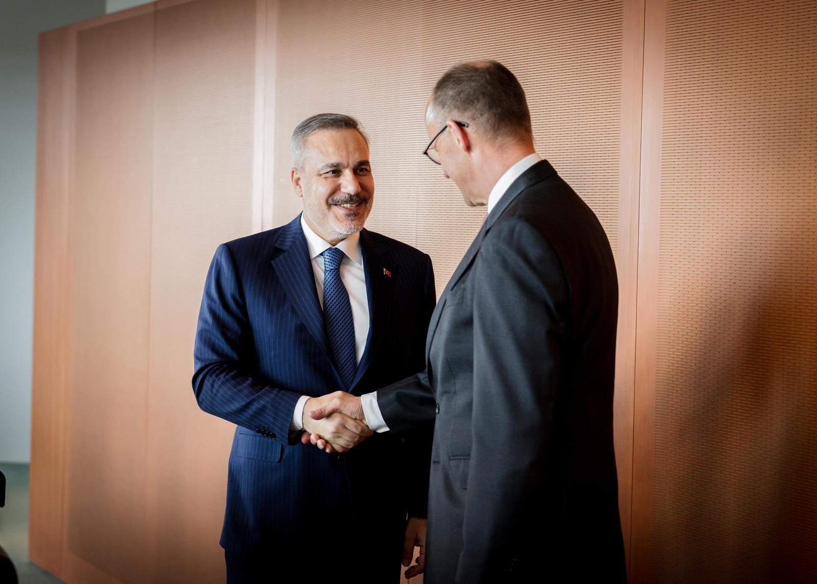 Fridrix Merts və Hakan Fidan arasında görüş olub