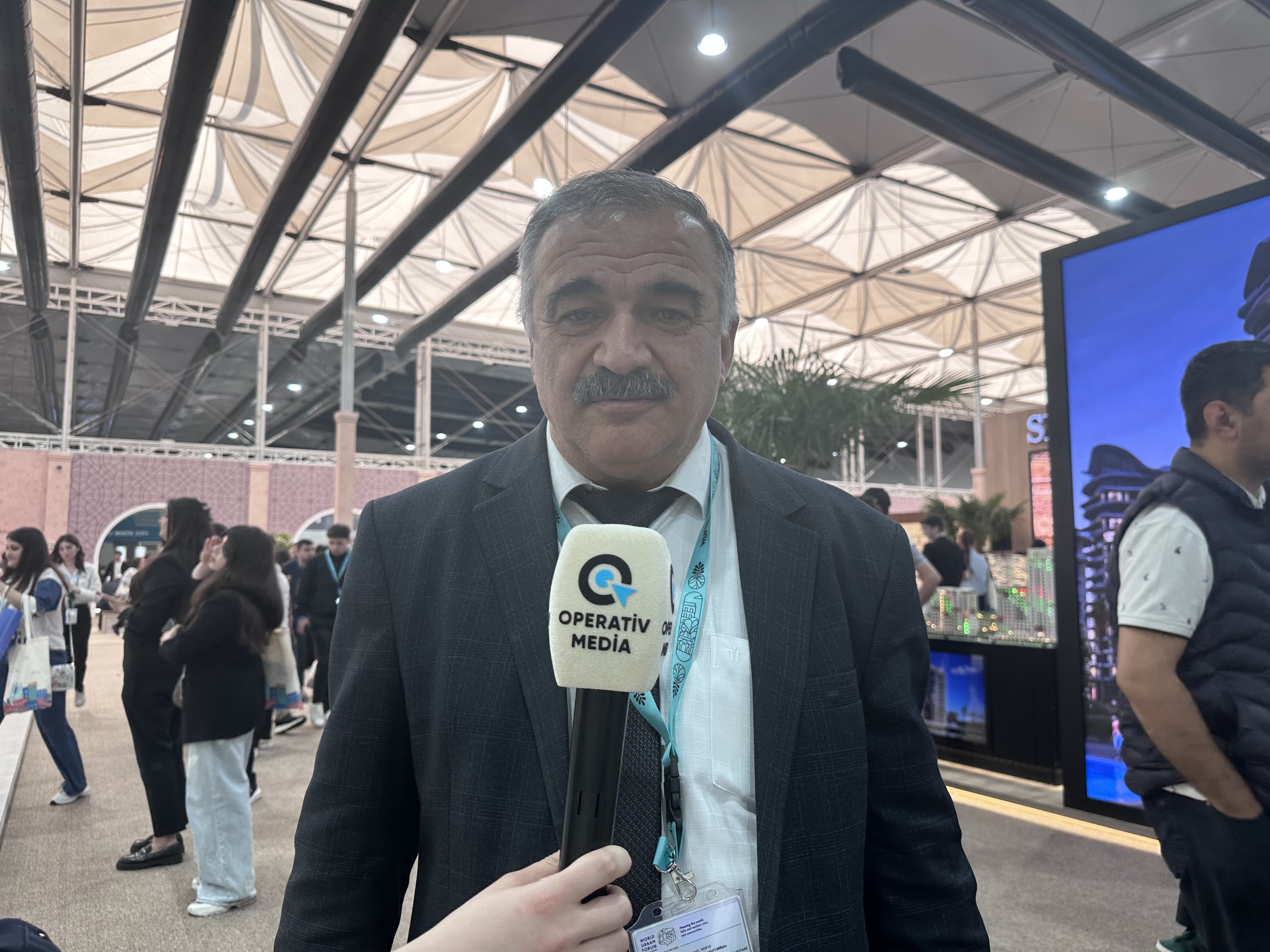 Professor: Azərbaycan WUF13 çərçivəsində öz milli mədəniyyətini dünyaya göstərir
