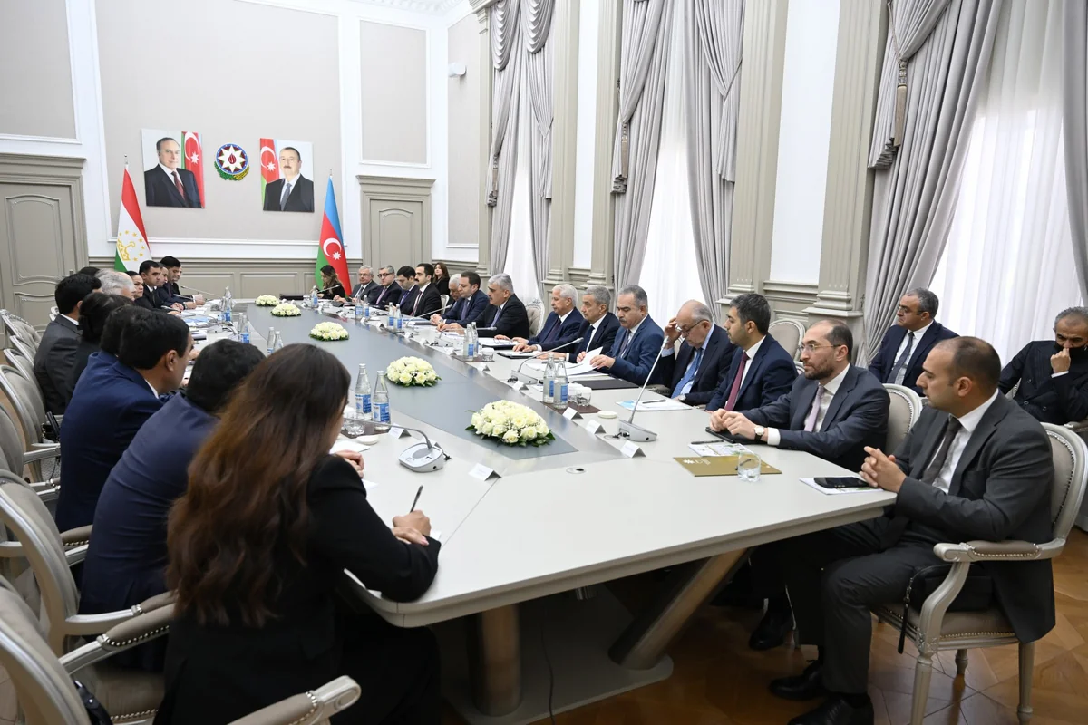 Azərbaycan–Tacikistan Hökumətlərarası Komissiyasının 8-ci iclası keçirilib