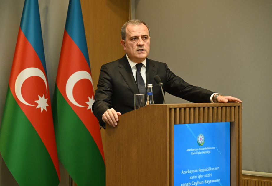 Ceyhun Bayramov ABŞ-yə səfərə yola düşüb