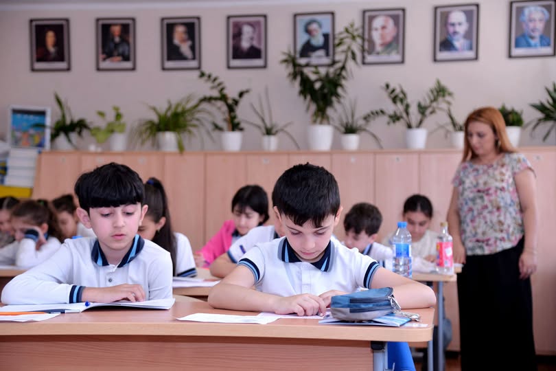 Paytaxtda 99 minə yaxın şagird monitorinqə cəlb olunacaq