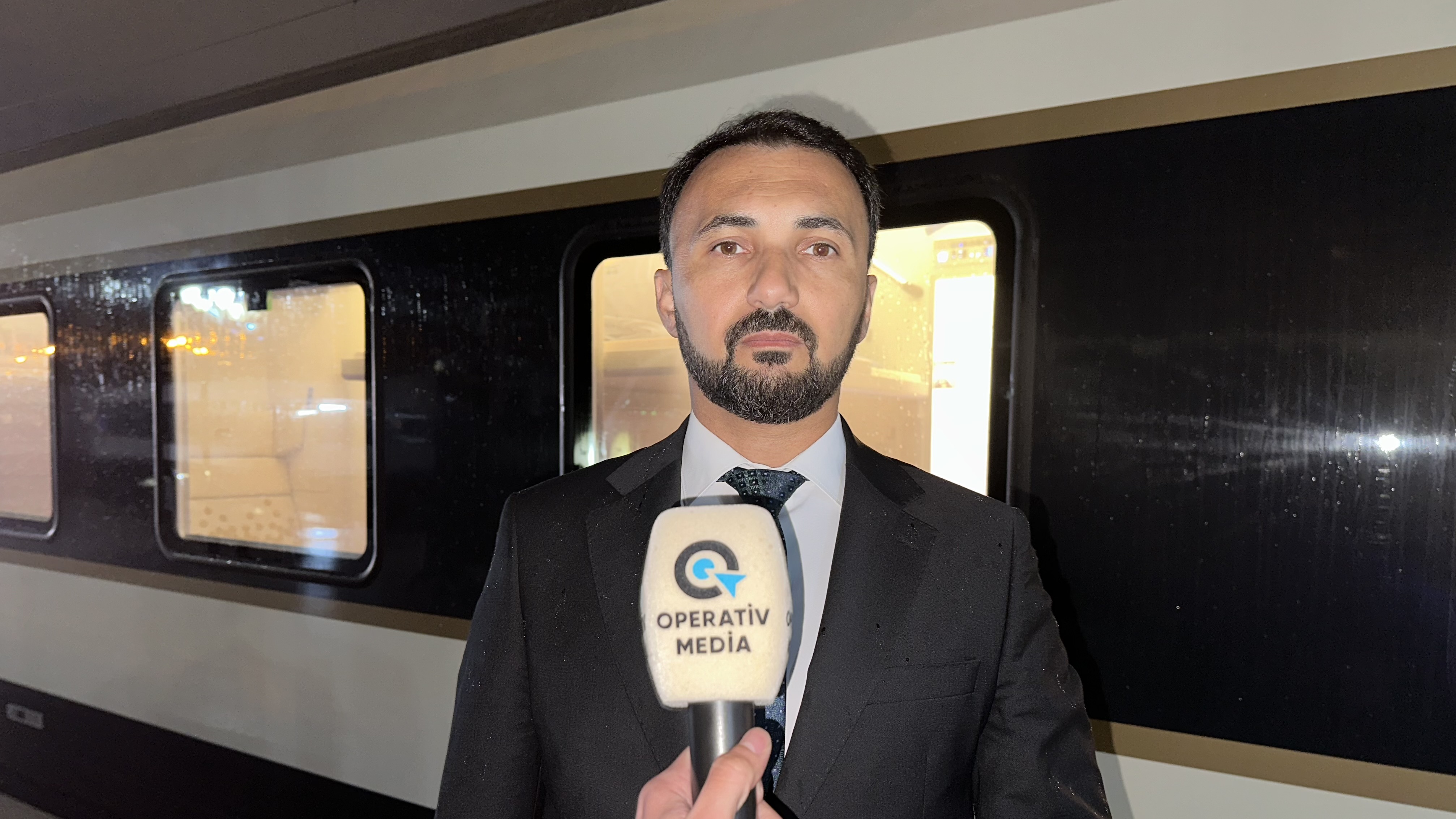 Bəxtiyar Hacıyev: Sərnişinlərin daha aşağı tarifli səyahət imkanları araşdırılacaq