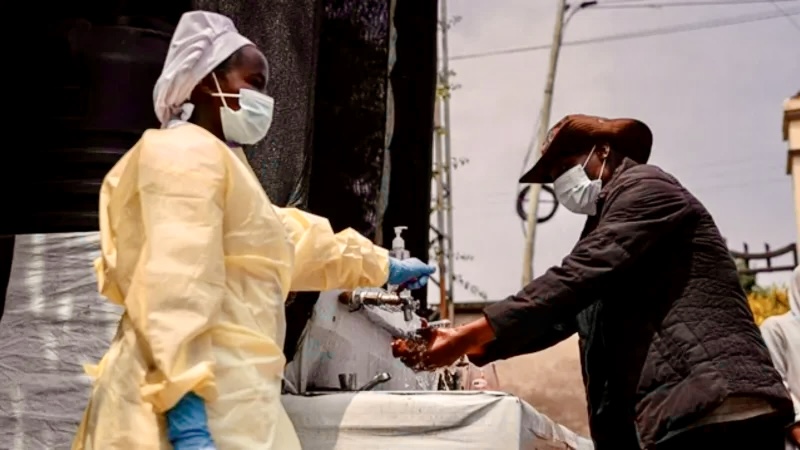 Ebola qızdırmasına şübhəli bilinən 1000 hal aşkarlanıb