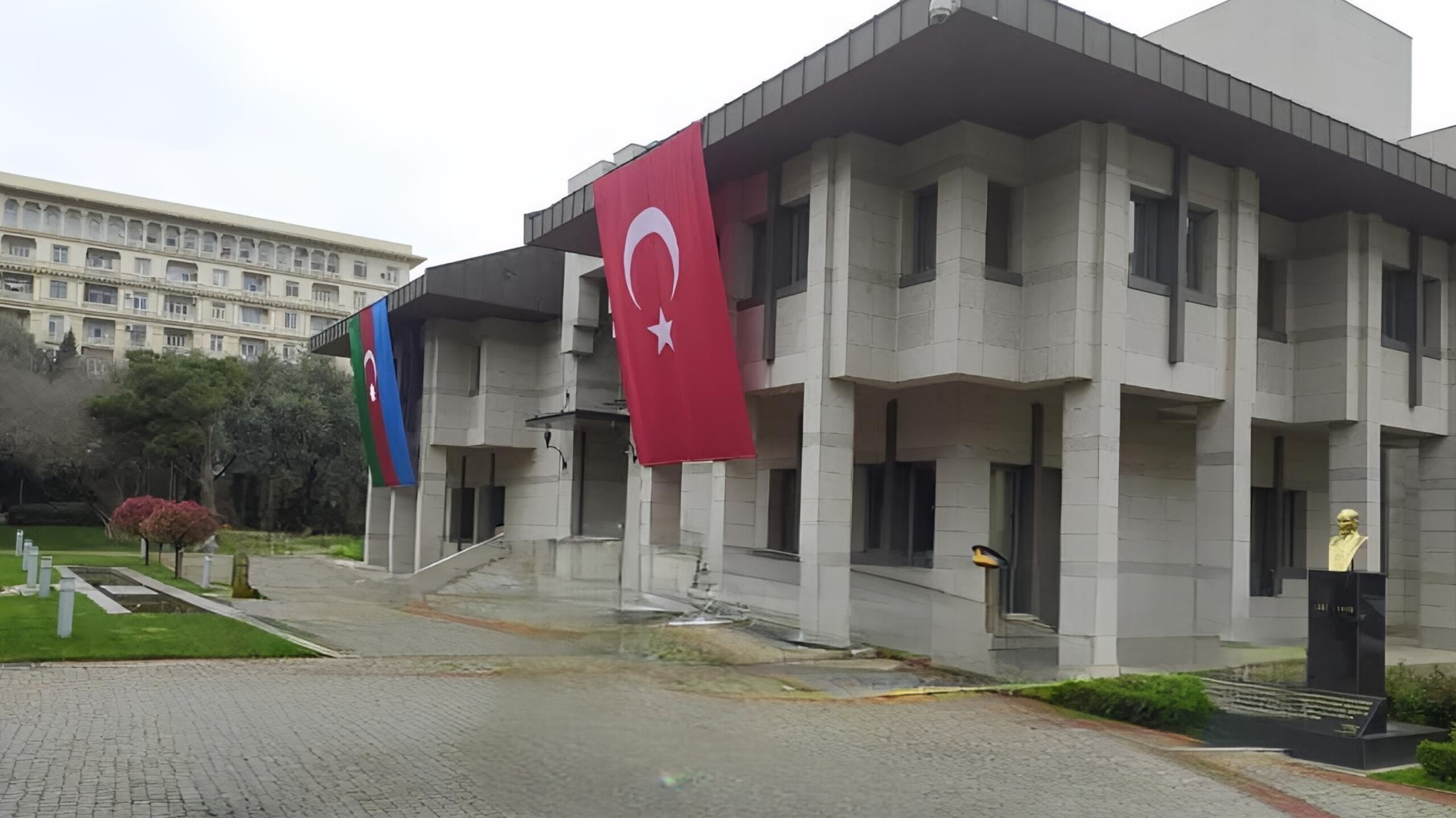 Türkiyə səfirliyi Azərbaycanı Müstəqillik Günü münasibətilə təbrik edib