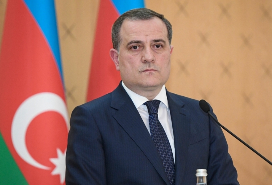 Ceyhun Bayramov Yaponiyaya rəsmi səfərə yola düşüb