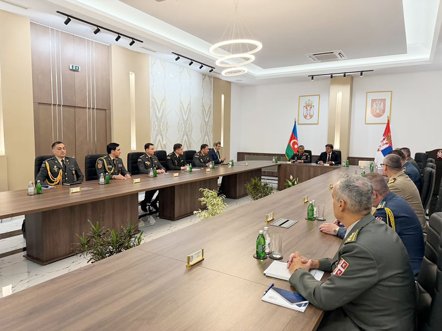 Azərbaycan müdafiə naziri Serbiyada rəsmi səfərdədir