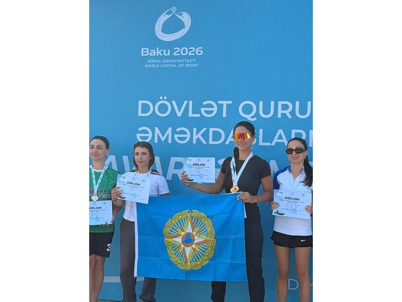 FHN əməkdaşları avarçəkmə yarışında qızıl medal qazanıblar