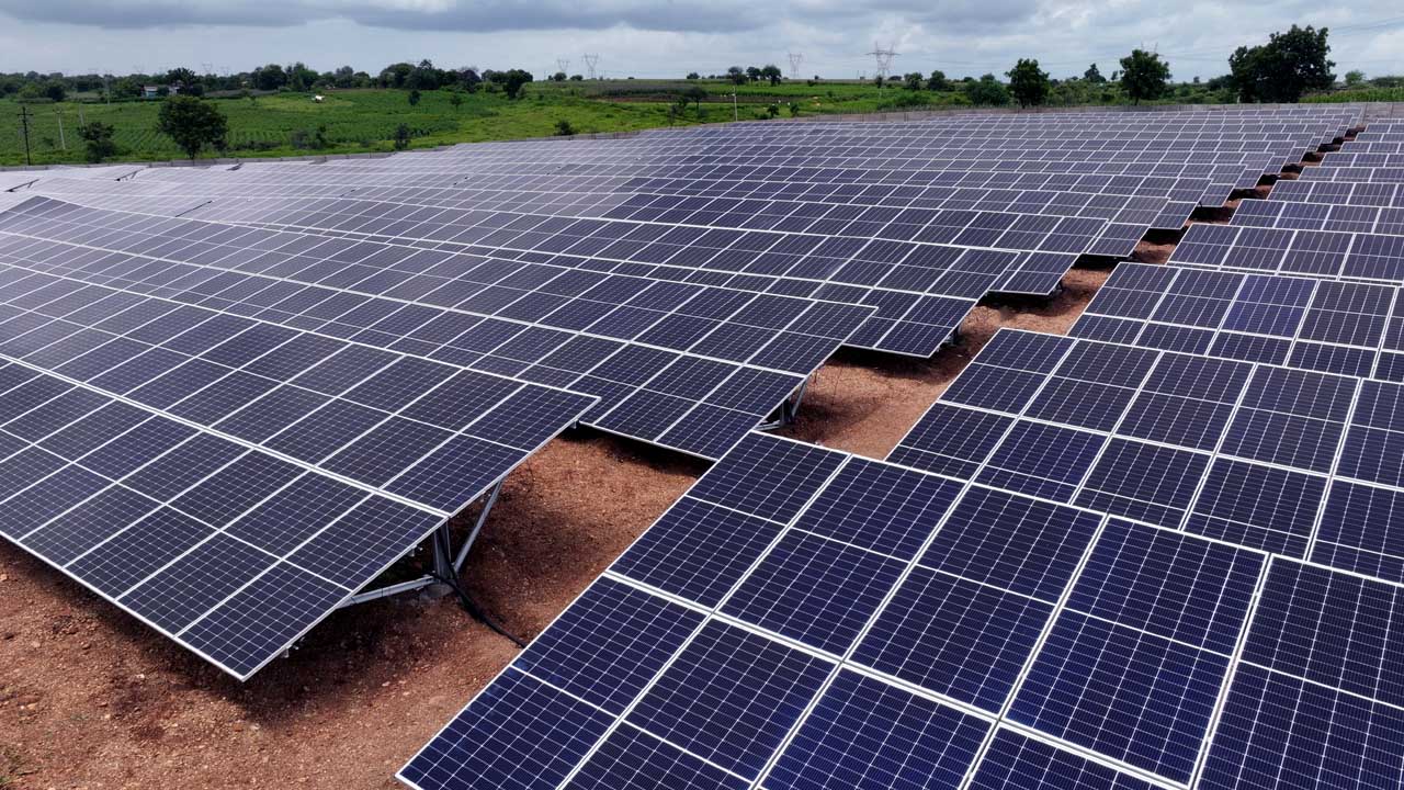 Hacıqabulda günəş elektrik stansiyasının tikintisi üçün 320 hektar torpaq ayrılıb
