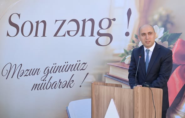 Elm və təhsil naziri “Son zəng” tədbirində iştirak edib