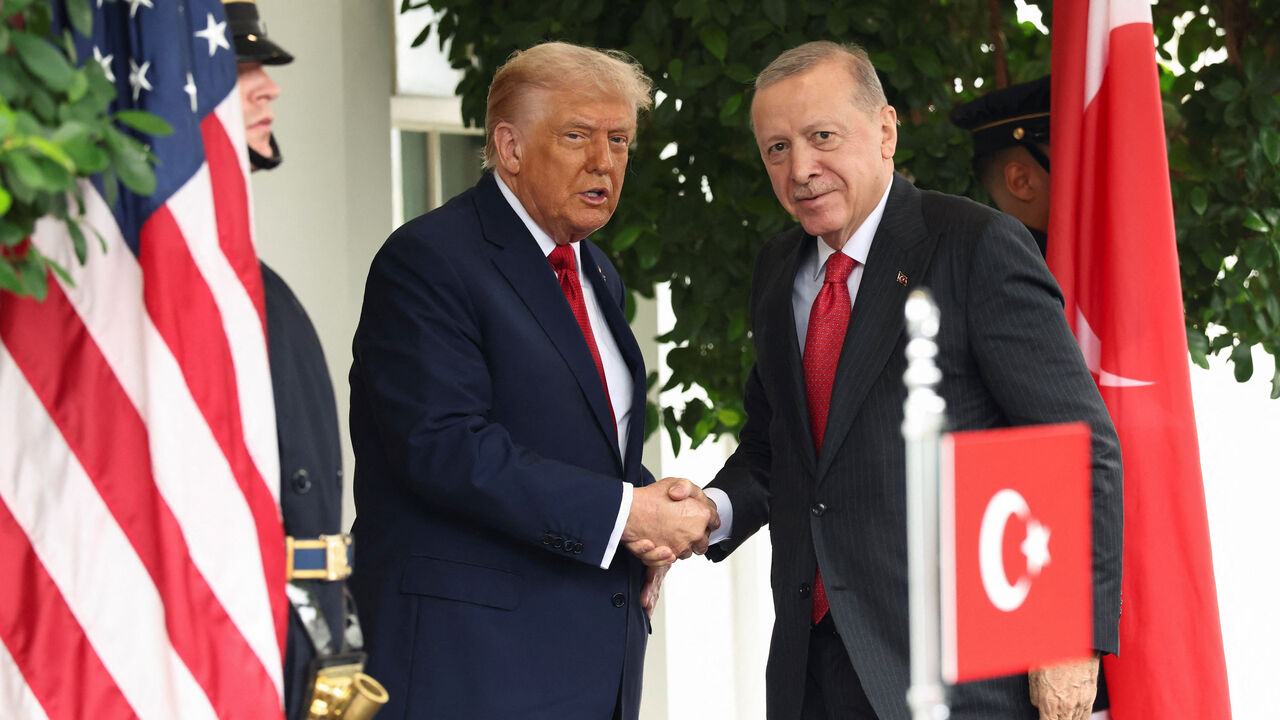 Tramp: Ərdoğan mənim dostumdur, NATO sammiti üçün Ankaraya gedəcəyəm