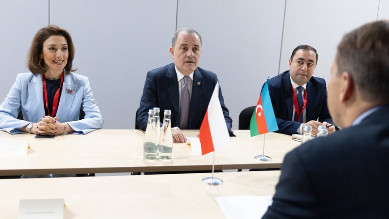 Azərbaycan və Polşa XİN rəhbərləri ikitərəfli əməkdaşlığın perspektivlərini müzakirə ediblər