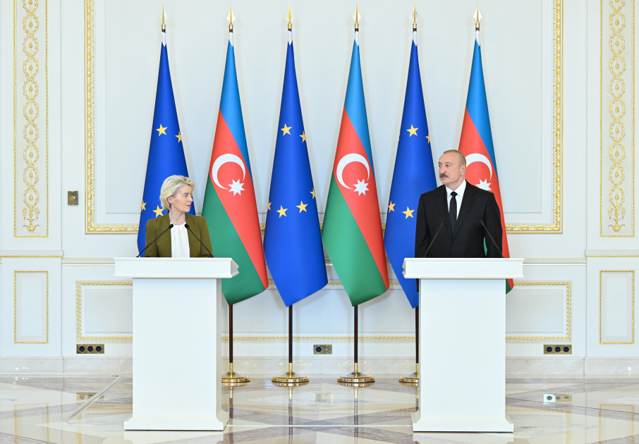 İlham Əliyev və Avropa Komissiyasının Prezidenti mətbuata bəyanatlarla çıxış ediblər - YENİLƏNİB