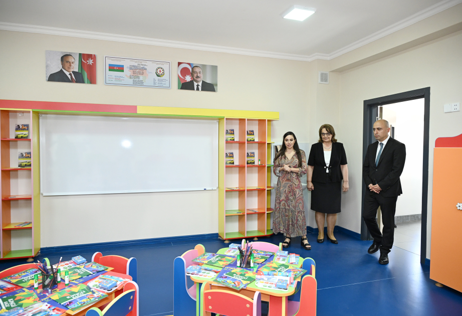 Leyla Əliyeva Yevlaxda məktəb binasının açılışında iştirak edib