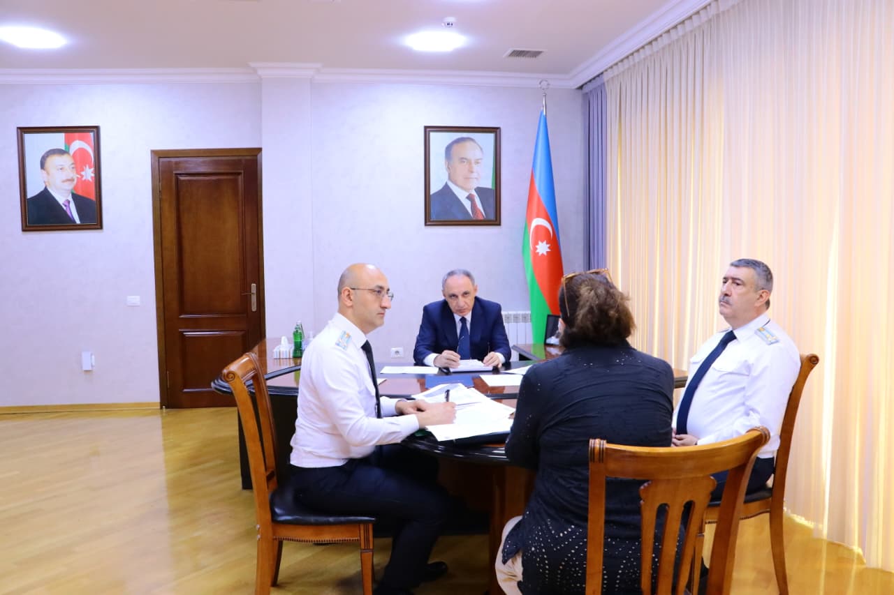 Baş prokuror paytaxtın Xətai rayonunda vətəndaşları qəbul edib