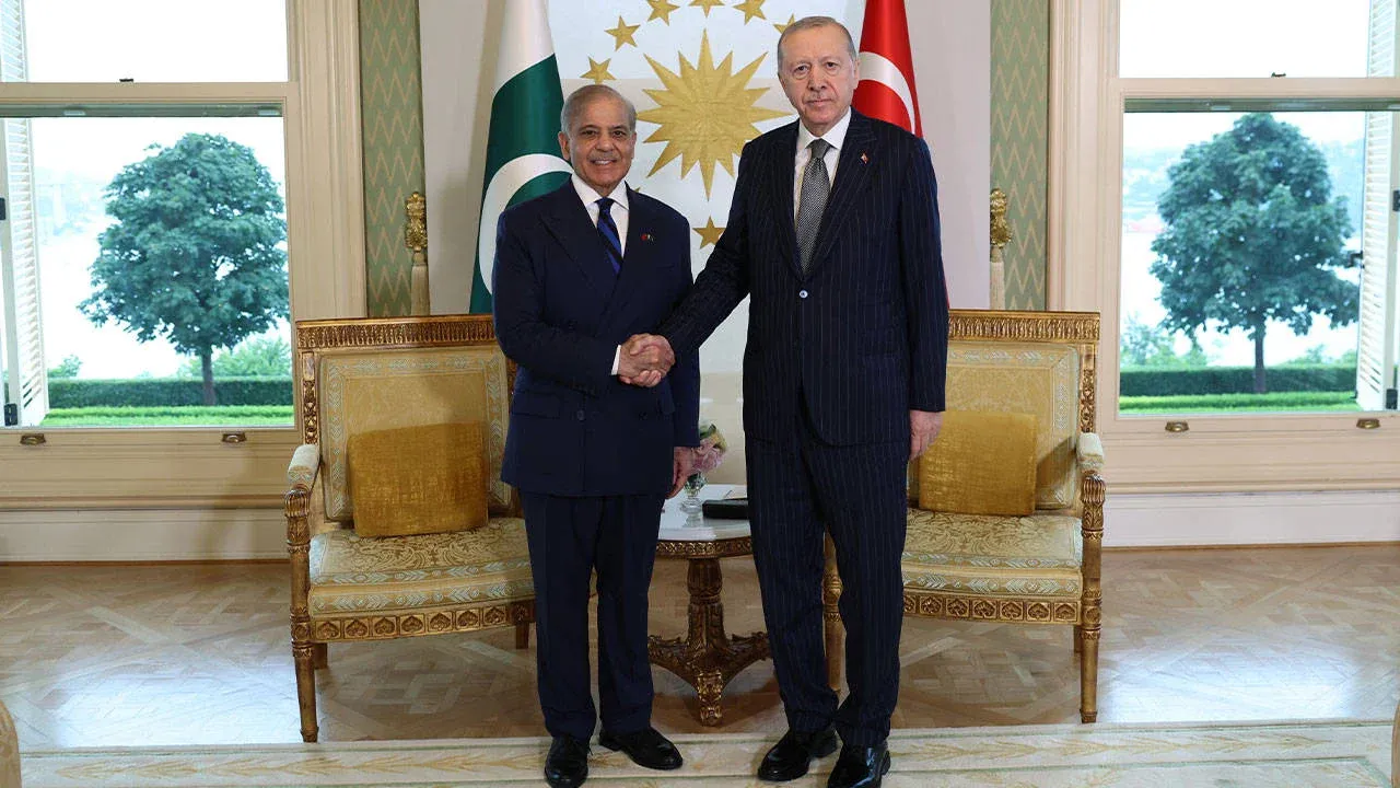 Ərdoğan və Şahbaz Şərif Türkiyə-Pakistan əməkdaşlığının inkişafını müzakirə ediblər