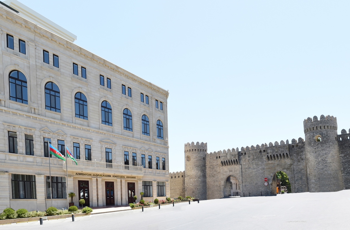 Konstitusiya Məhkəməsi Azərbaycan  Prokurorluğunun sorğusu əsasında qərar qəbul edib