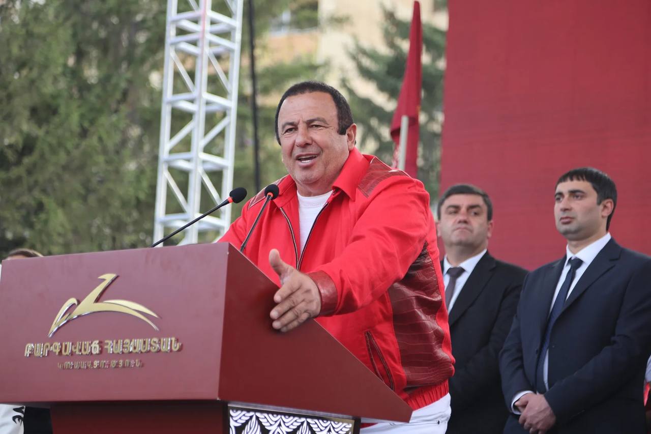 Ermənistanda Qaqik Tsarukyan barəsində iki aylıq həbs qətimkan tədbiri seçilib