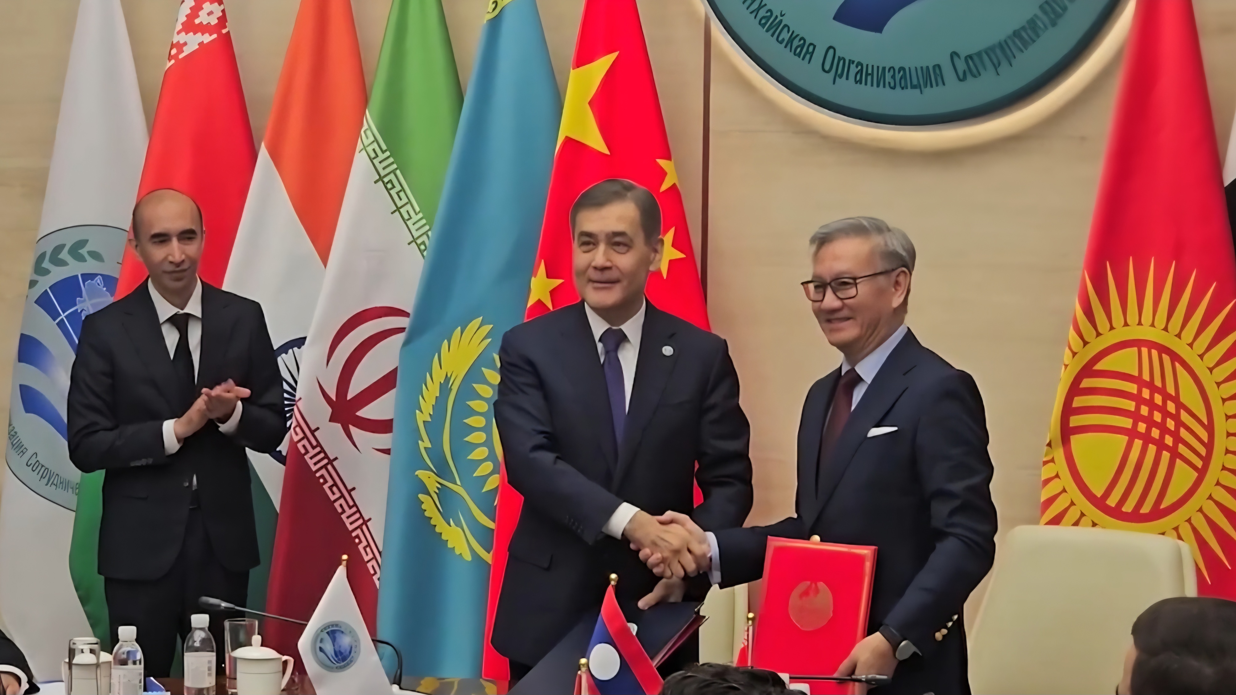 ŞƏT və Laos arasında əməkdaşlıq memorandumu imzalandı