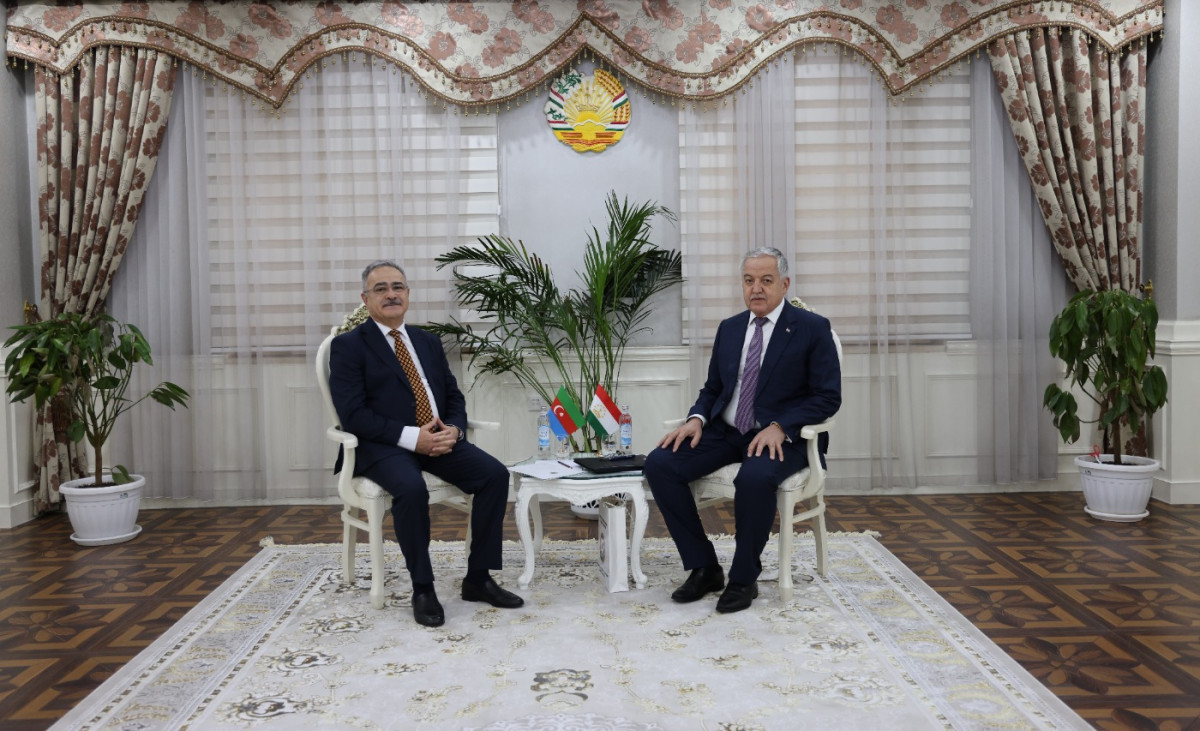 Tacikistan XİN rəhbəri Azərbaycan səfiri ilə görüşüb