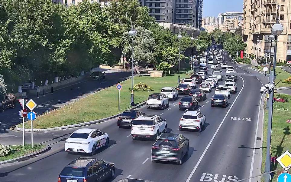 Bakıda hazırda sıxlıq müşahidə olunan yollar açıqlanıb