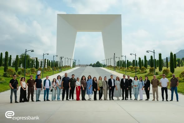 Expressbank Milli Mətbuat Günü münasibətilə Xankəndinə mediatur təşkil edib