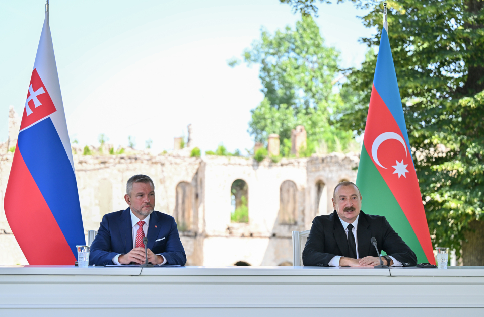 Azərbaycan və Slovakiya prezidentləri mətbuata bəyanatlarla çıxış ediblər - YENİLƏNİB 2
