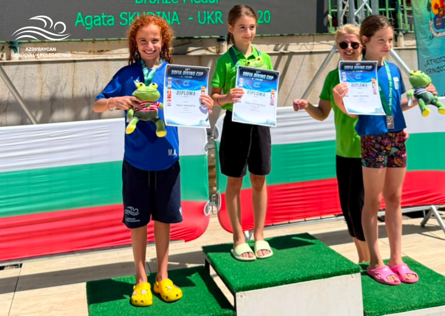 Azərbaycan üzgüçüsü Sofiyada gümüş medal qazanıb