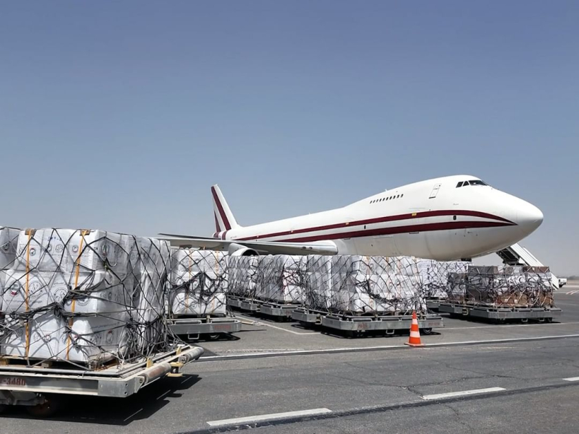 BƏƏ Qəzzaya 100 ton humanitar yardım göndərib