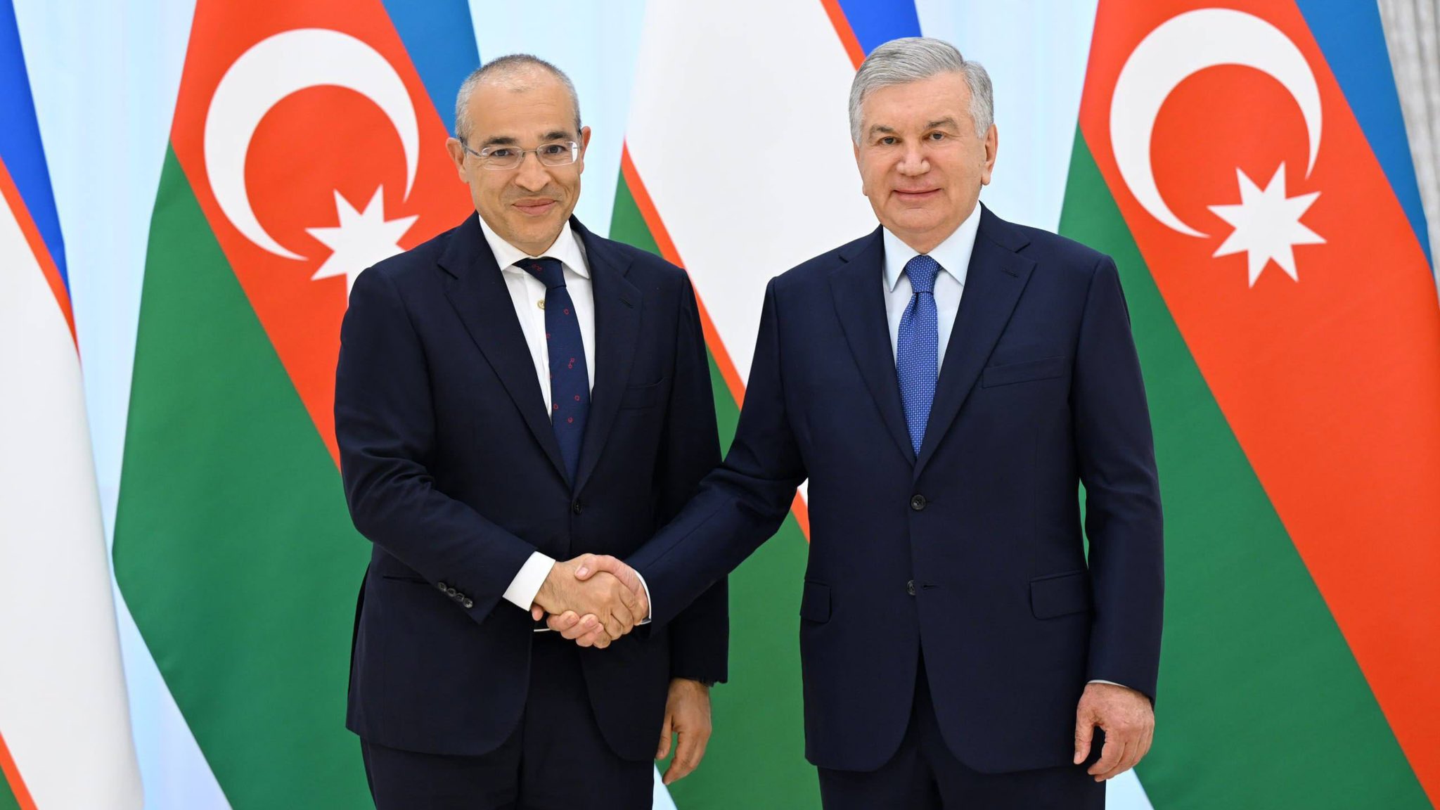 Şavkat Mirziyoyev Mikayıl Cabbarovun rəhbərlik etdiyi nümayəndə heyətini qəbul edib